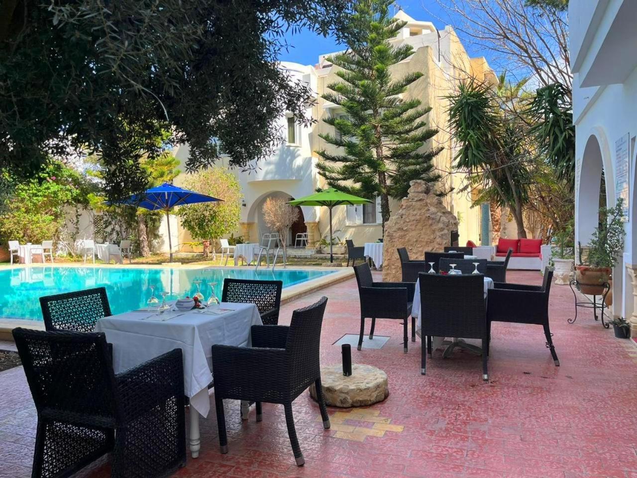 Romane 3* Hammamet